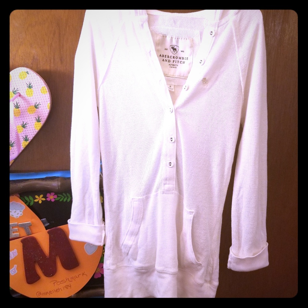 Abercrombie and Fitch women's knit top